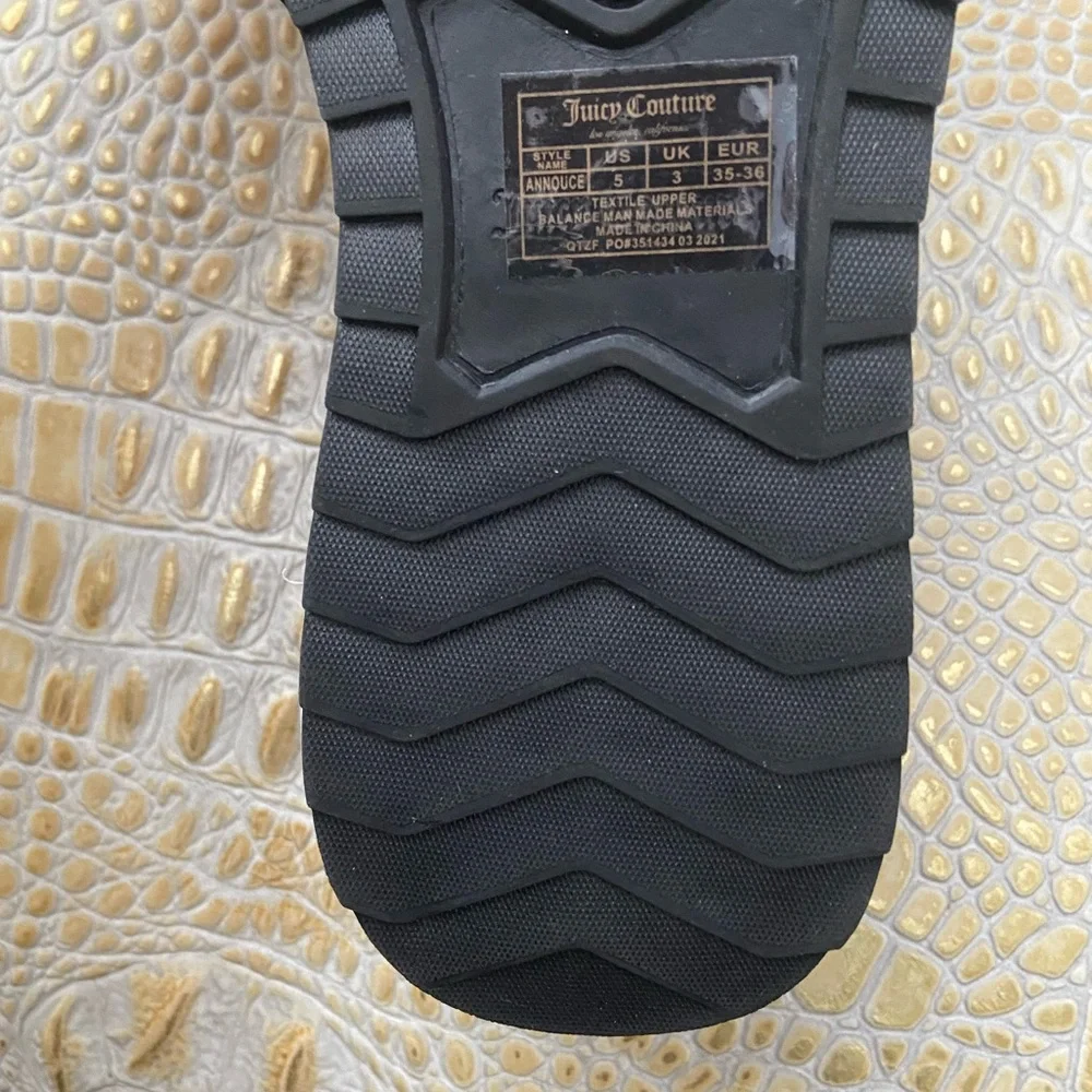 NWOT*Juicy Couture Sneakers, Size 5 - Picture 11 of 12